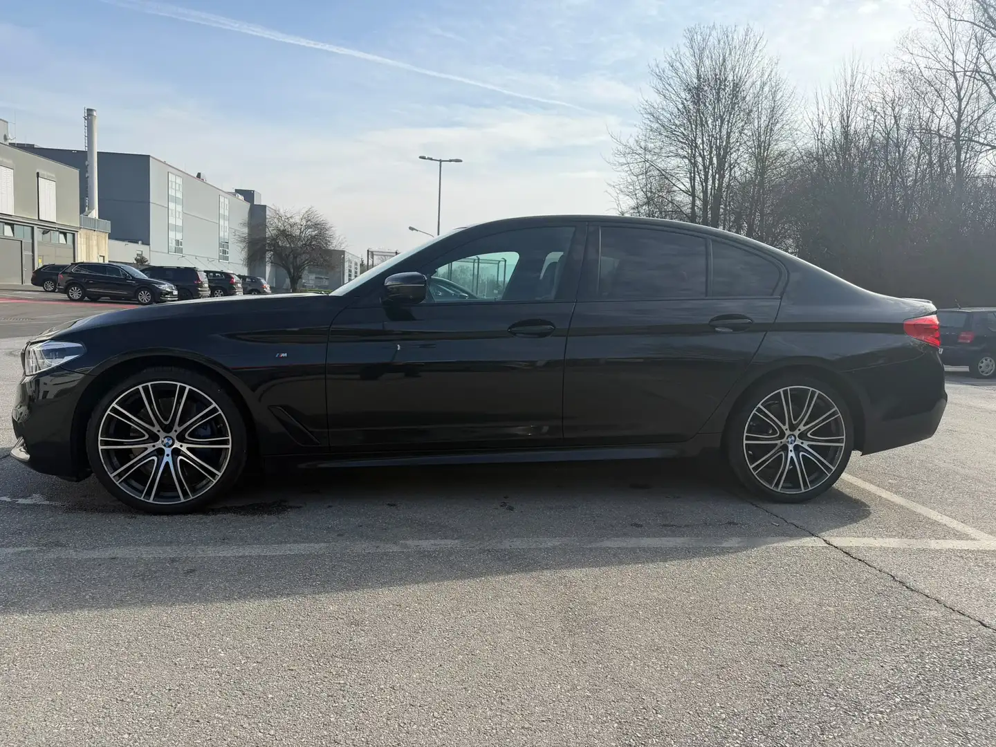 BMW 540 540d xDrive Touring Aut. Schwarz - 1