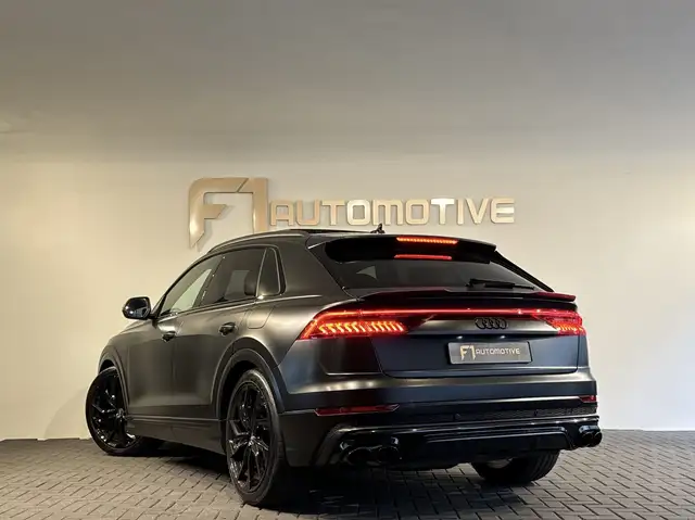 Audi Q8 view 6
