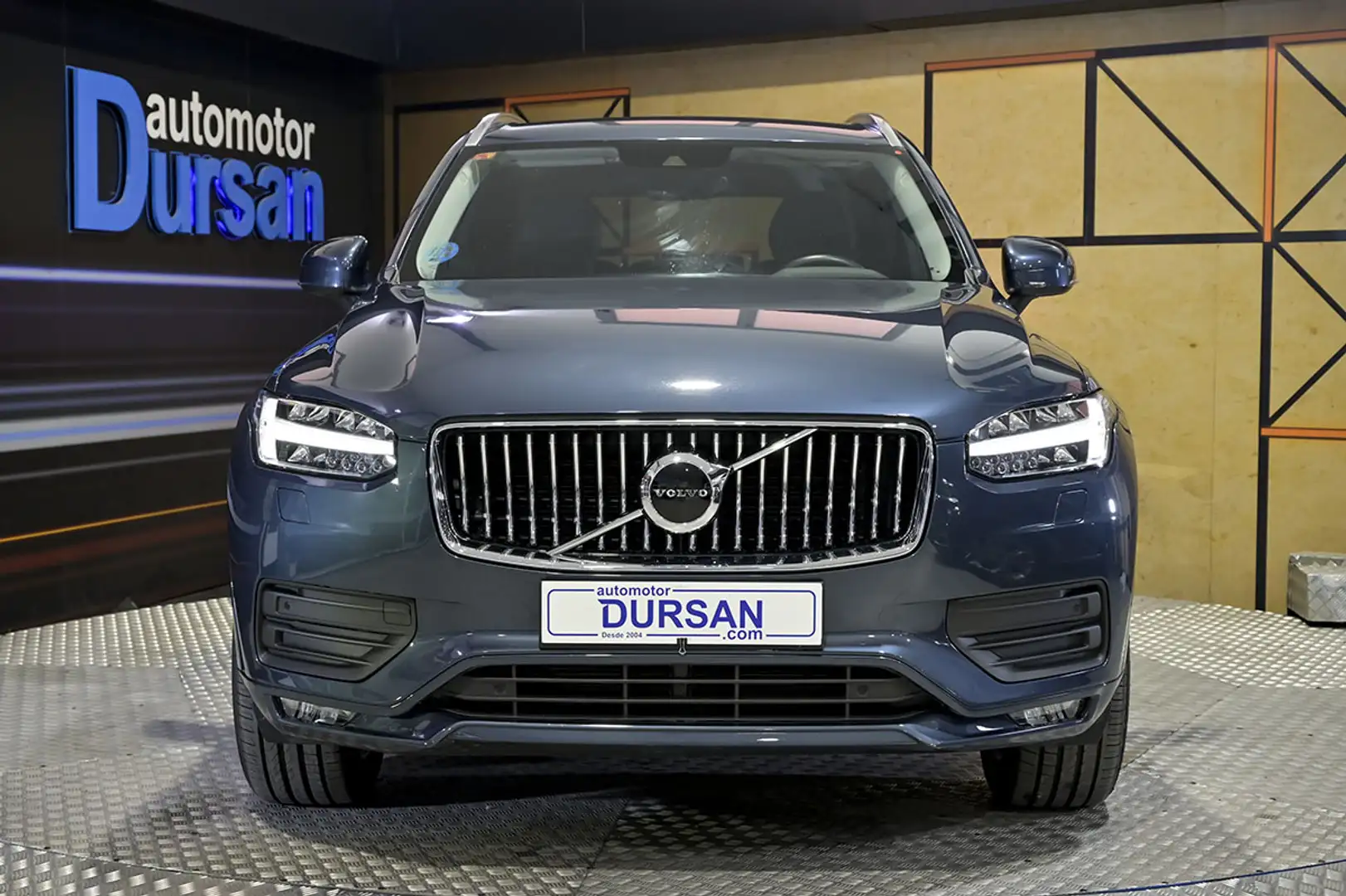 Volvo XC90 2.0 B5 D AWD Momentum Pro Auto - 2