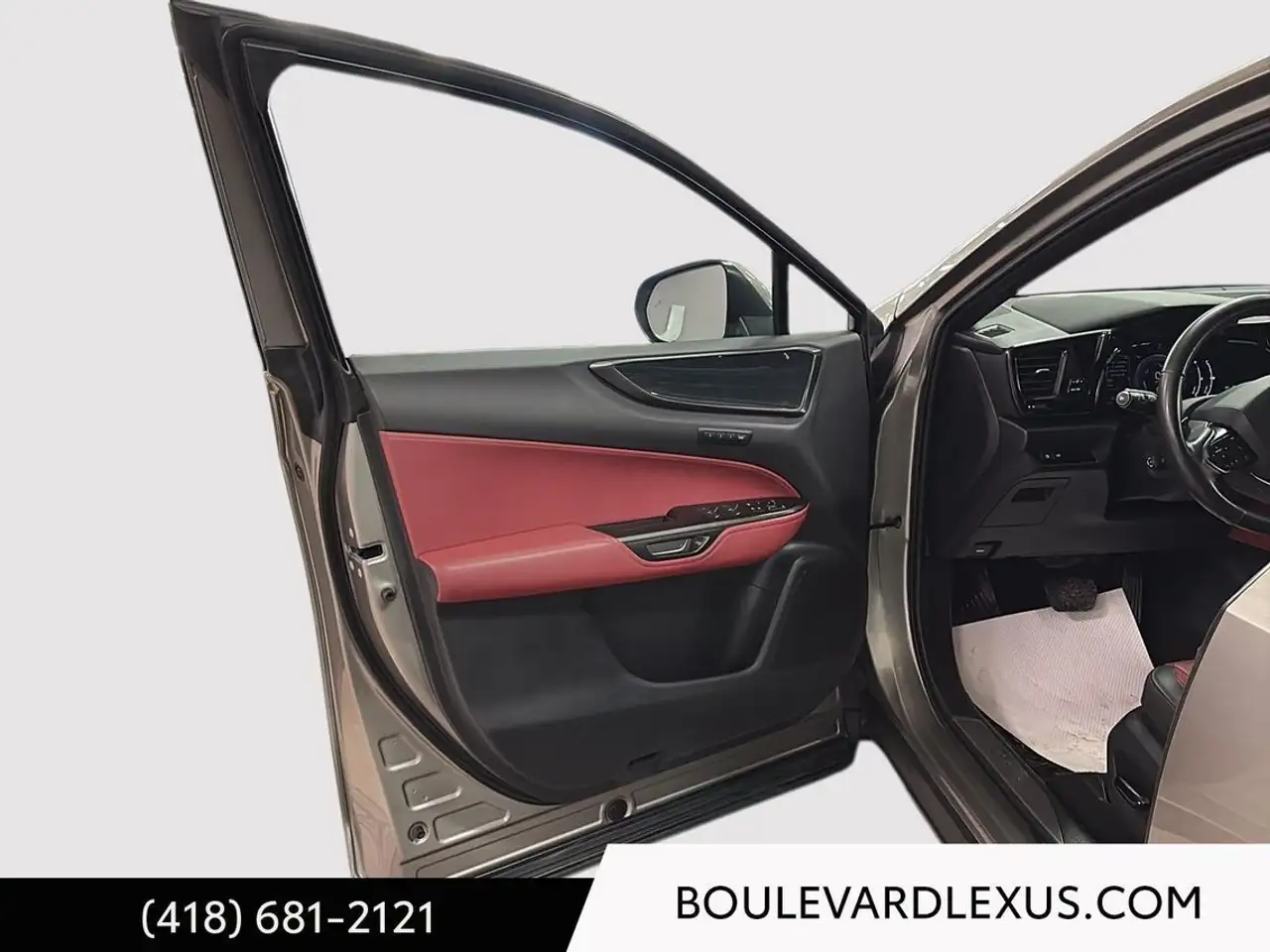 Lexus NX снимка Lexus NX
