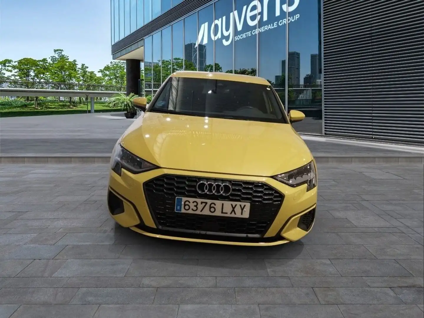 Audi A3 Sportback 30 TFSI S tronic Amarillo - 2