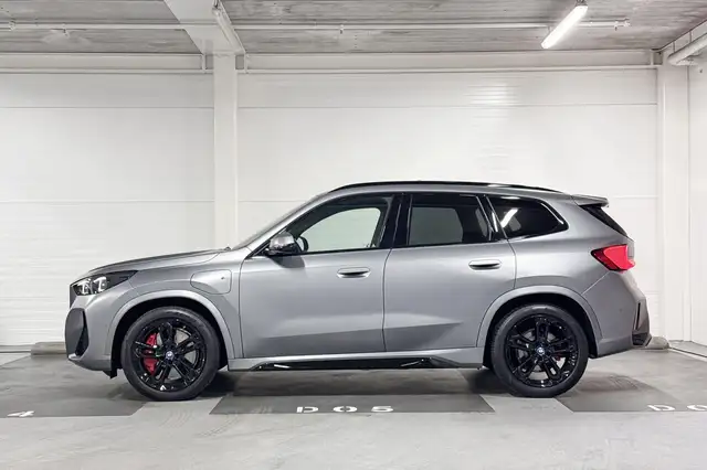 BMW X1 view 2