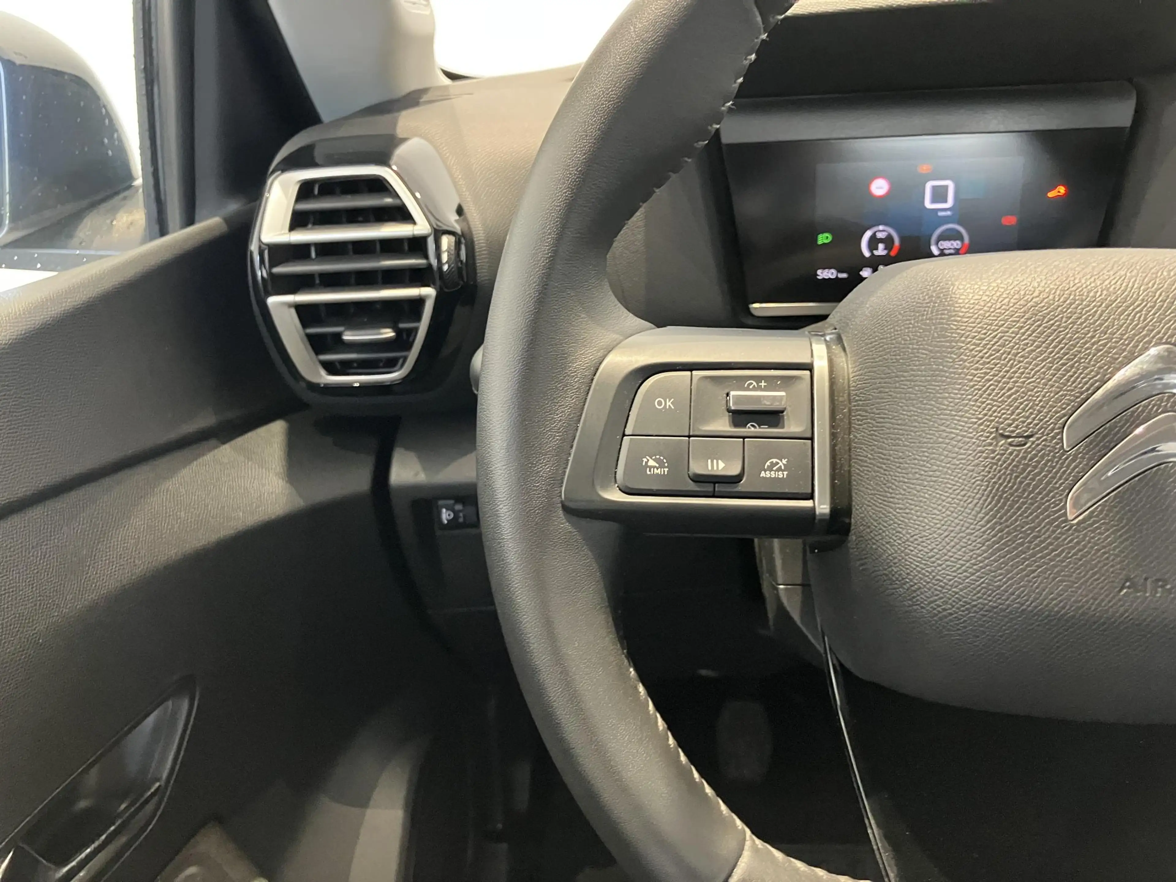 Citroen C4 X 1.2 Puretech 100 You l Parkeersensoren l Apple Car — photo 13