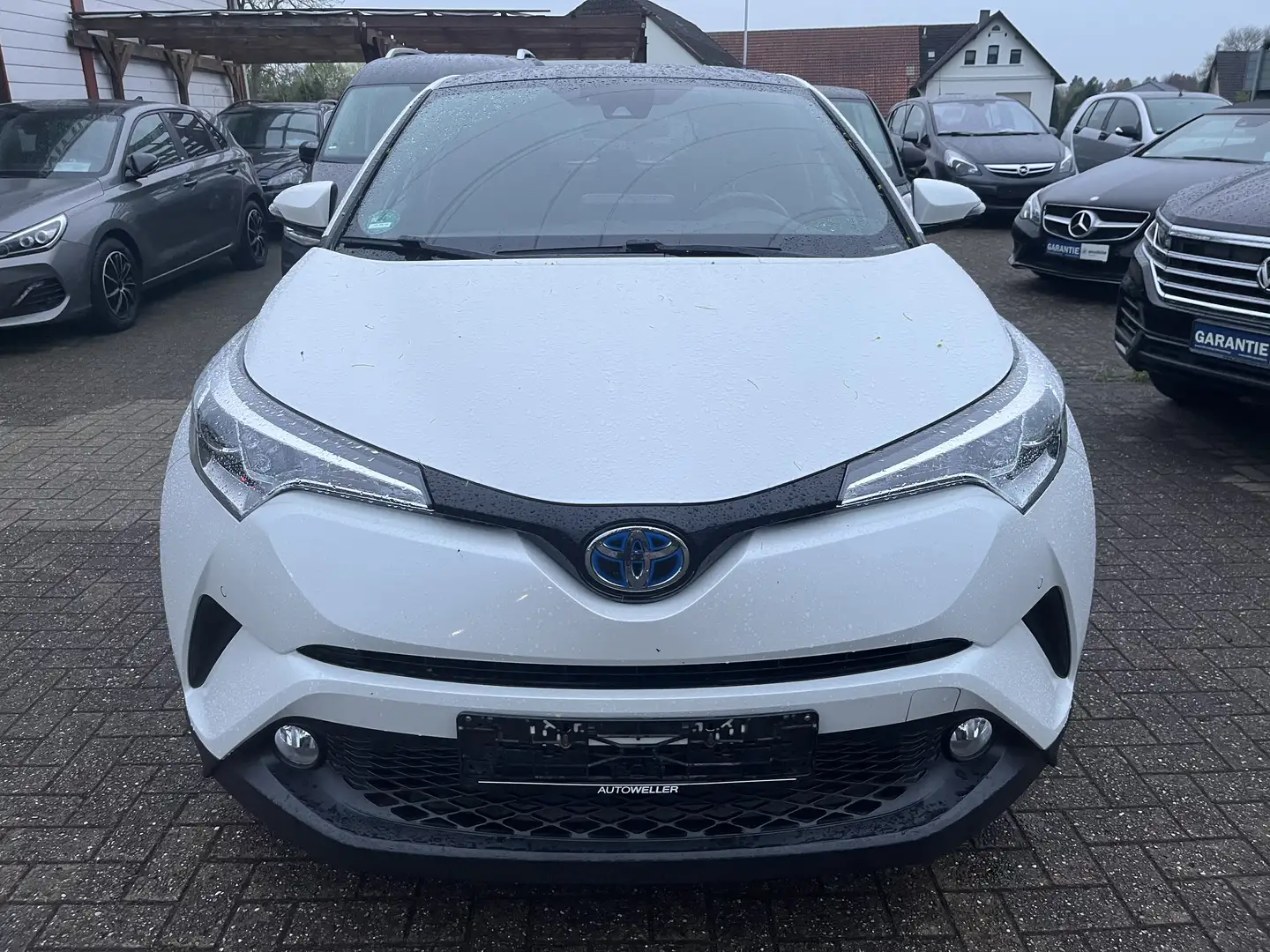 Toyota C-HR Hybrid Lounge Weiß - 2