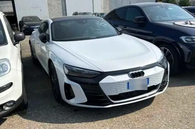 Audi e-tron GT quattro /Luft/AWS/Pano