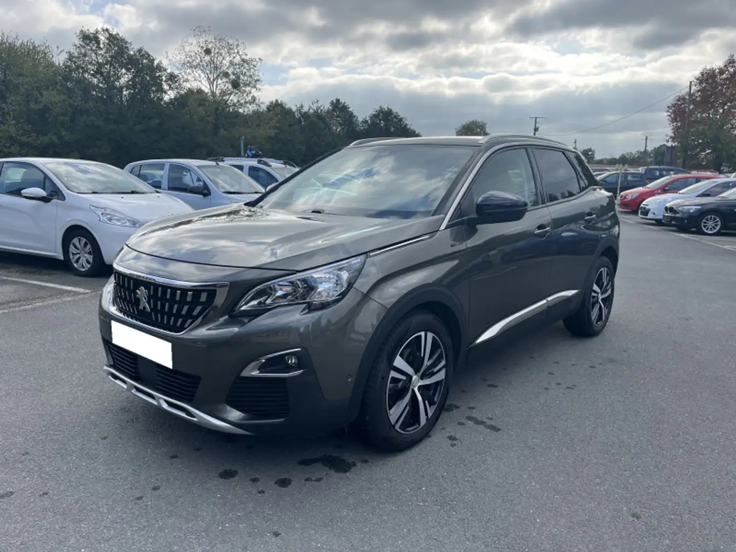 Peugeot 3008 1.6 BLUEHDI 120CH ALLURE S\u0026S EAT6 Grau - 2