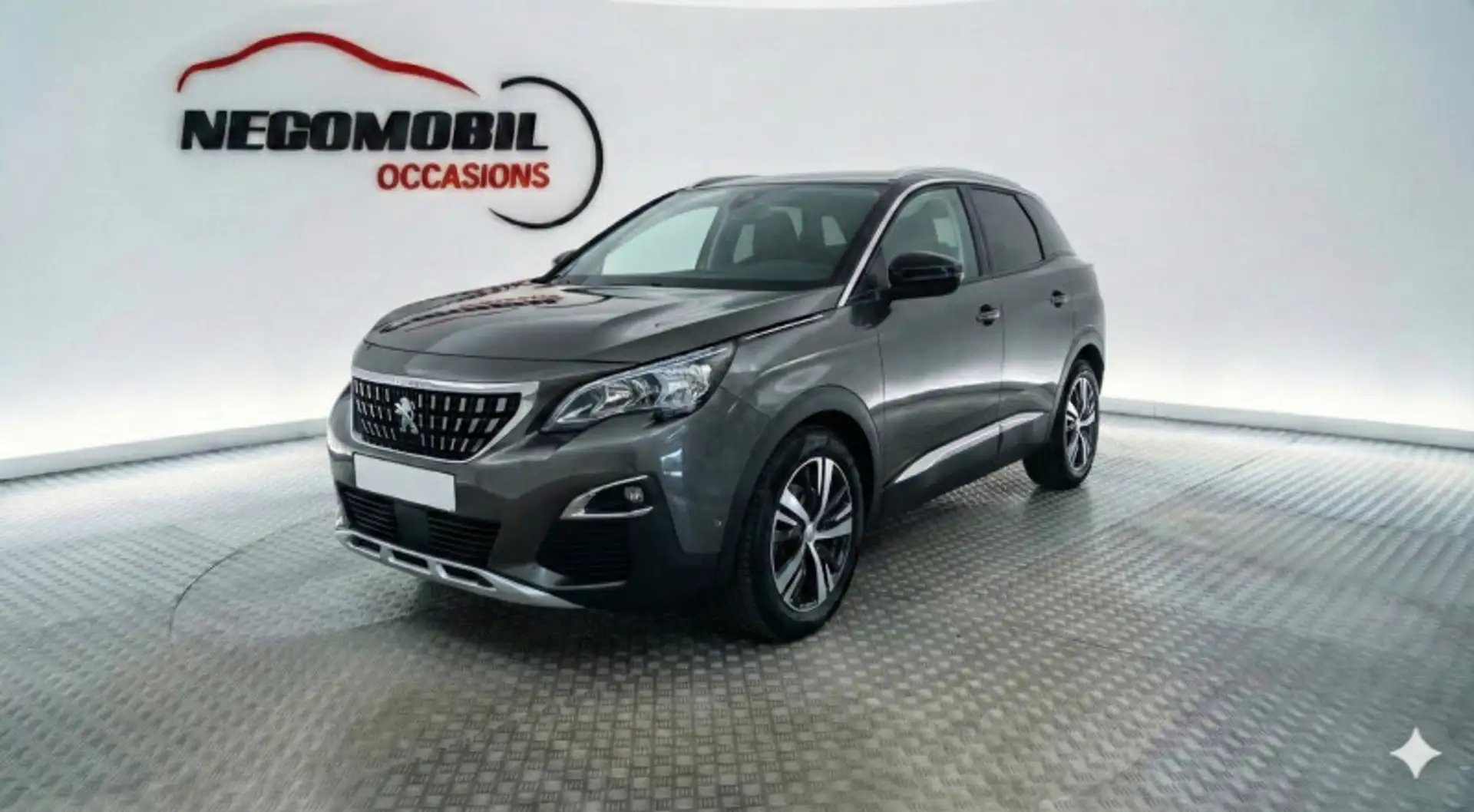 Peugeot 3008 1.6 BLUEHDI 120CH ALLURE S\u0026S EAT6 Grau - 1