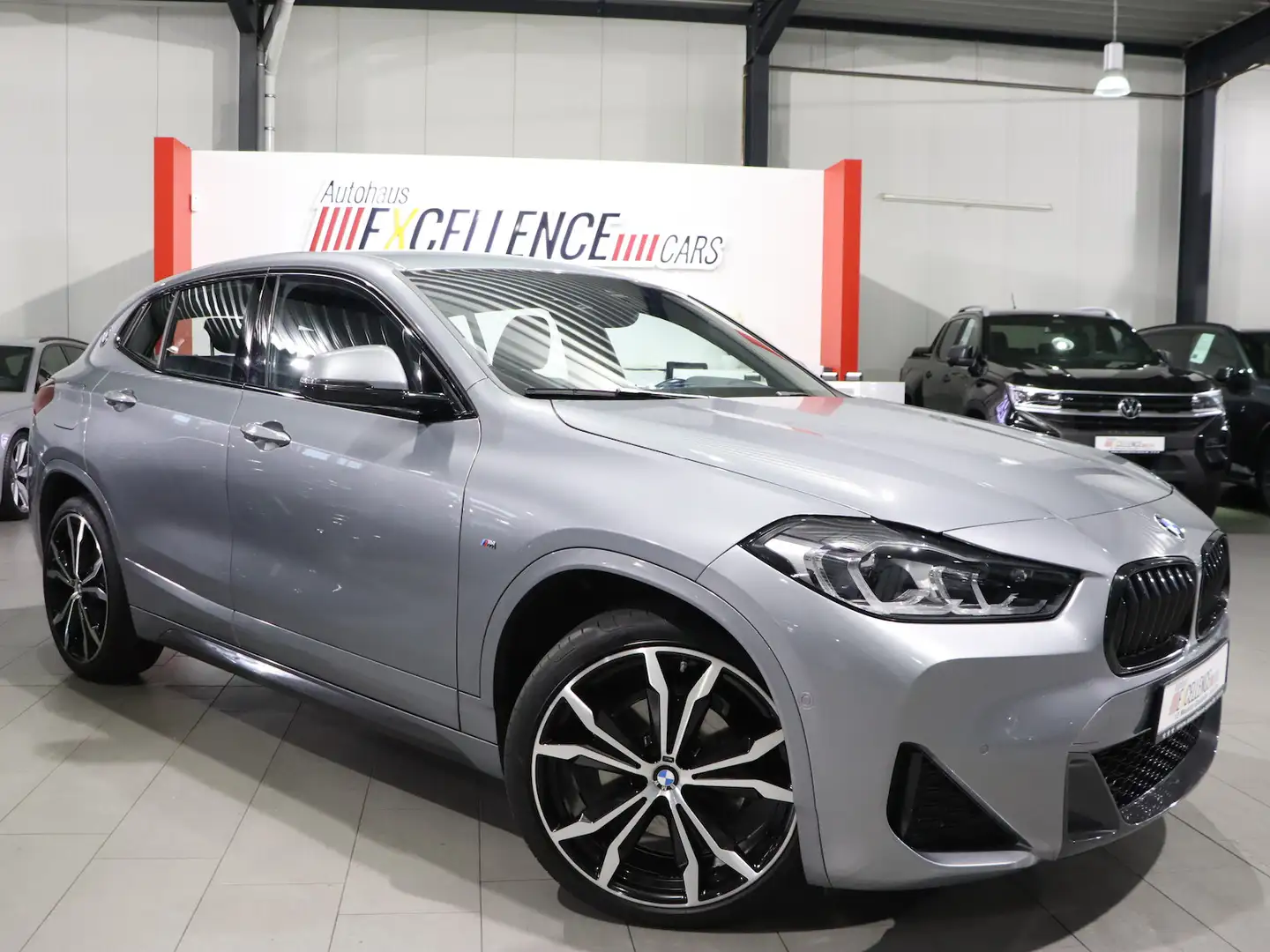 BMW X2 sDrive 18i M-SPORT SHADOW / LED, SPORT-LEDER Gris - 2