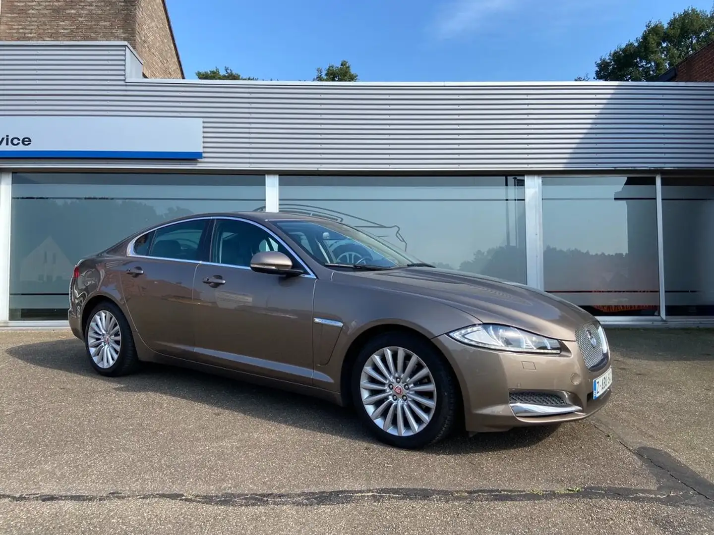 Jaguar XF 2.2 D - 1e Eigen - Navi - Camera - Onderhoudboek Bruin - 1