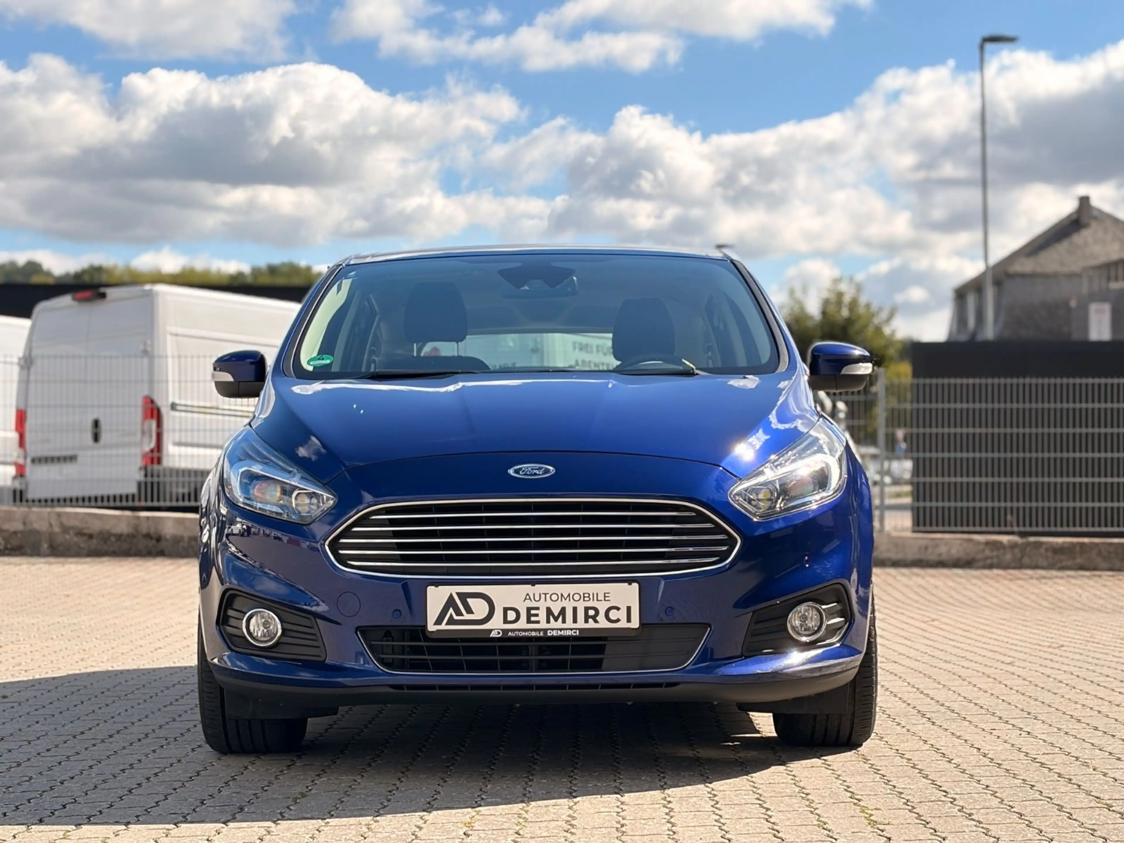 Ford S-Max S-MAX Titanium — photo 2