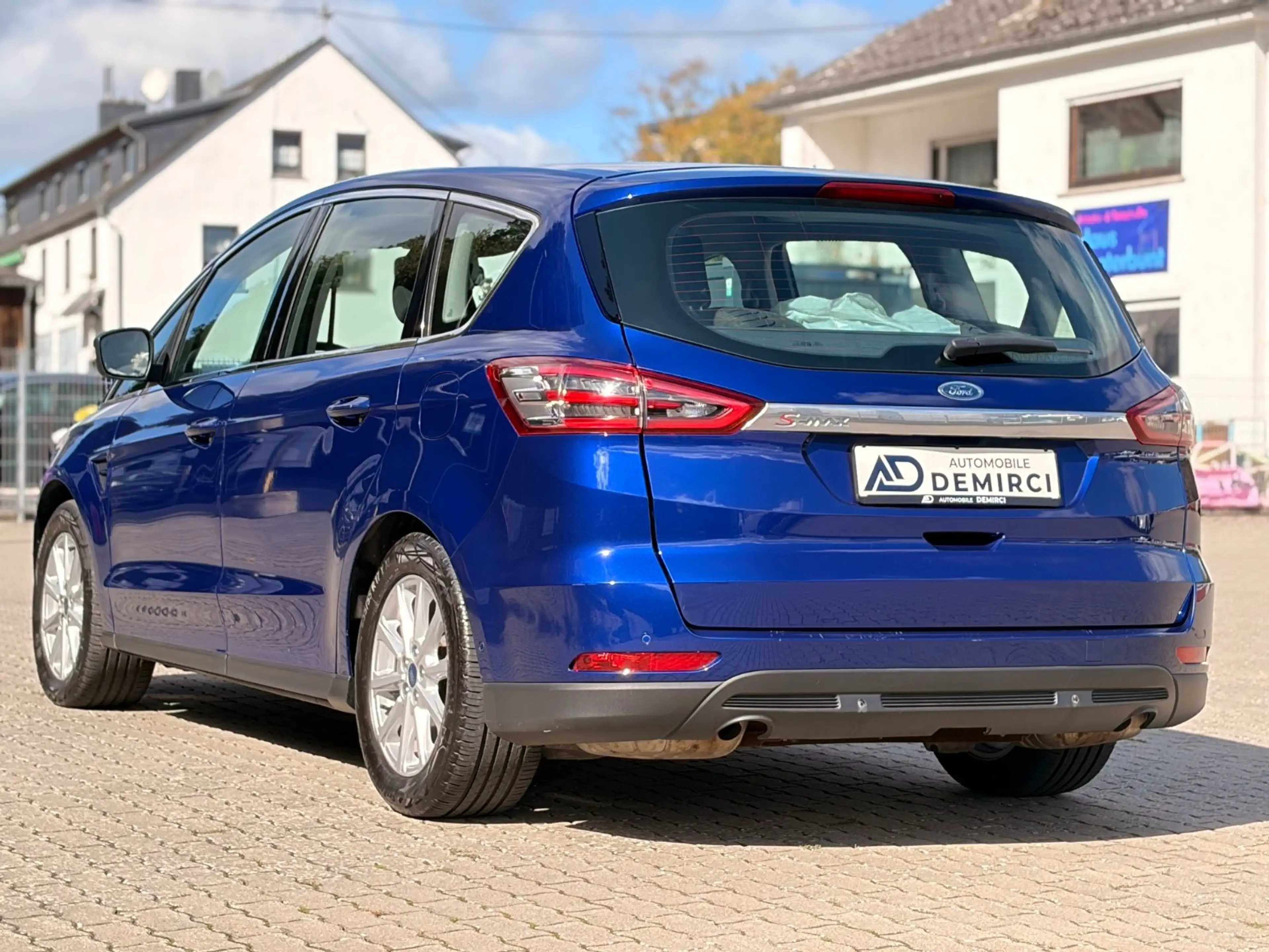Ford S-Max S-MAX Titanium — photo 14