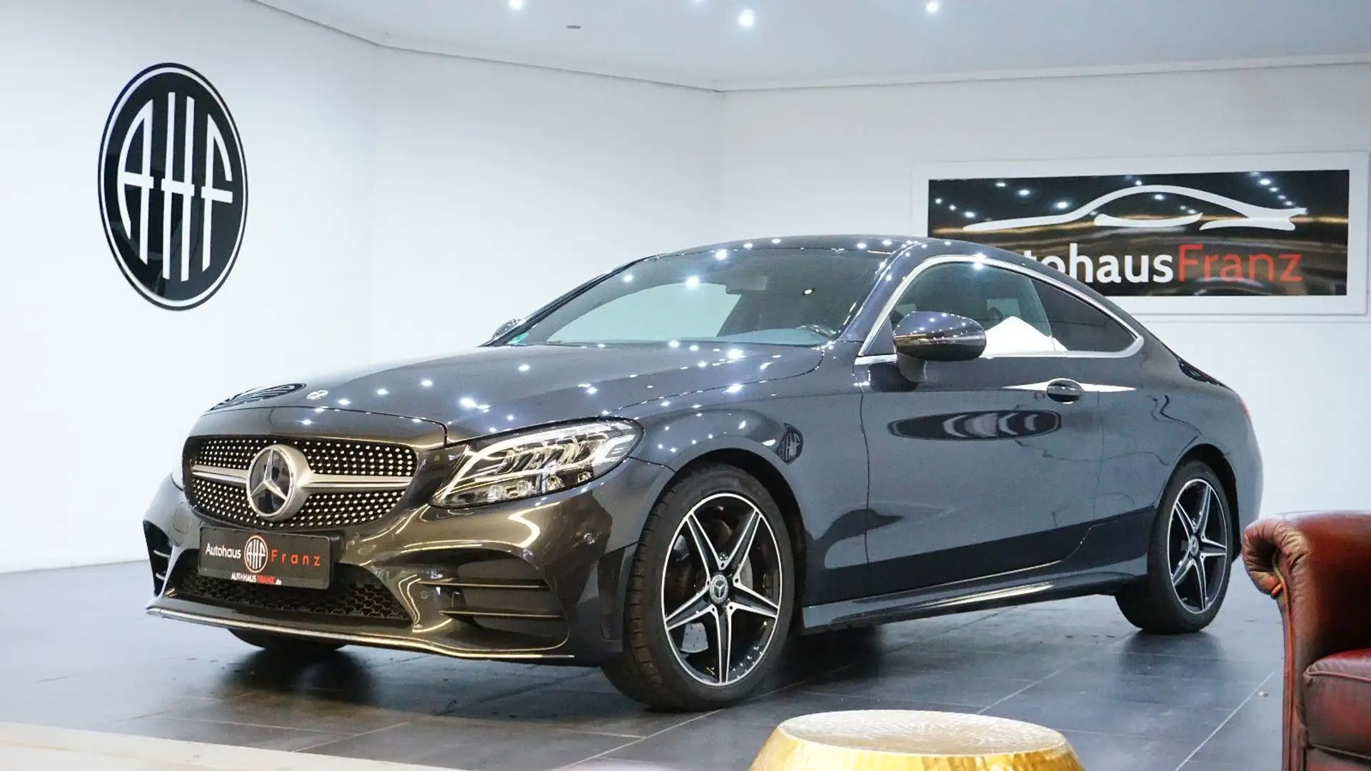 Mercedes-Benz C 300 Coupé *PANO*KAM*SHZ*Carplay*1HD Gris - 1