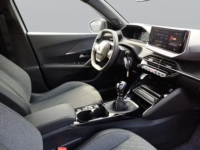 Peugeot 2008 view 11