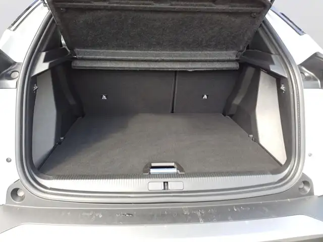 Peugeot 2008 view 7