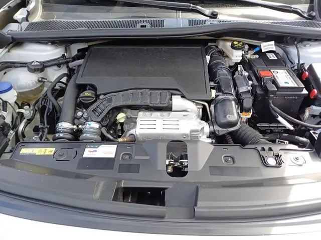 Peugeot 2008 view 5