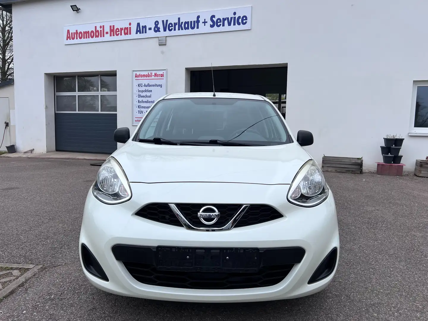 Nissan Micra Visia First White - 2