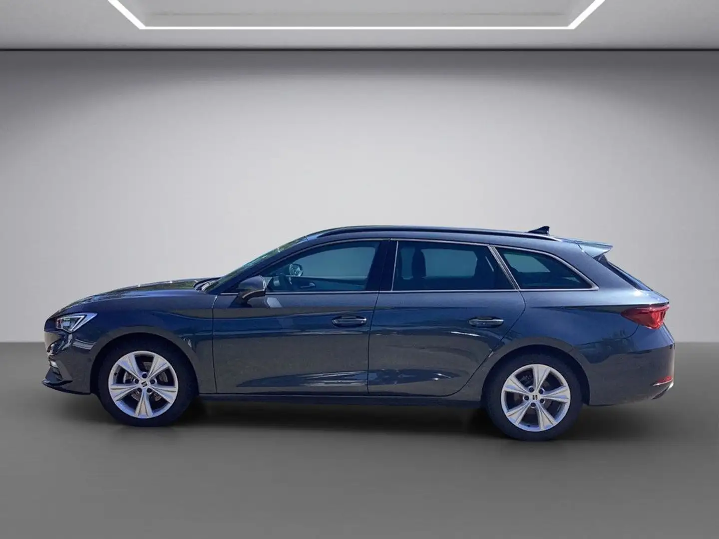 SEAT Leon Sportstourer 1.5eTSI DSG FR-Line Grey - 2