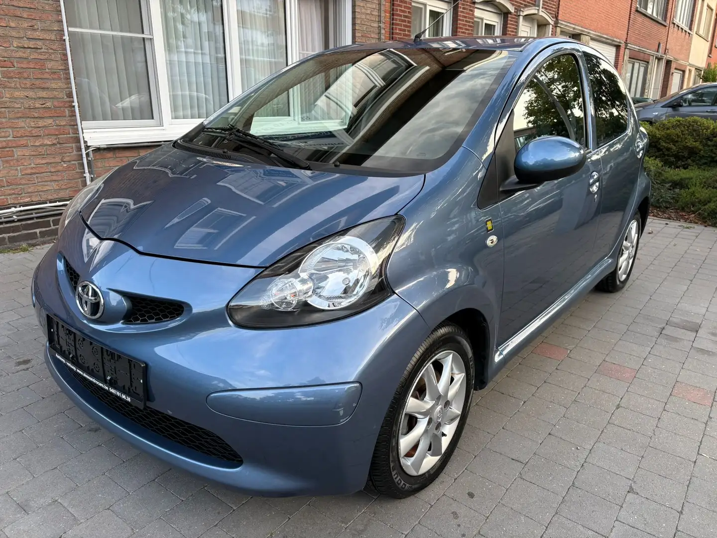 Toyota Aygo 1.0i! Topstaat* Benzine* 5DRS* Garantie! Blau - 1