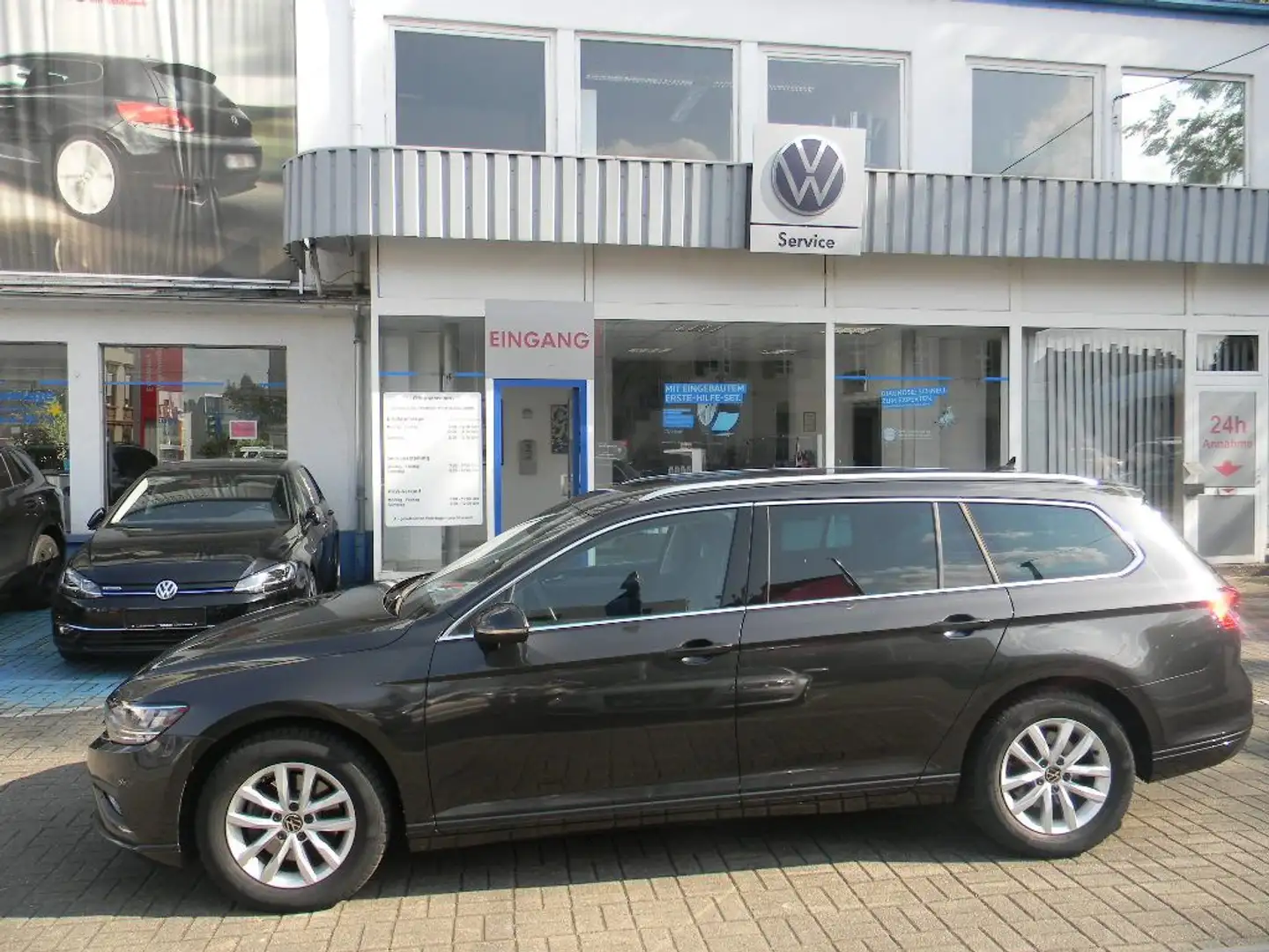 Volkswagen Passat Variant Business 2,0 TDI DSG AHK KAM Gris - 1