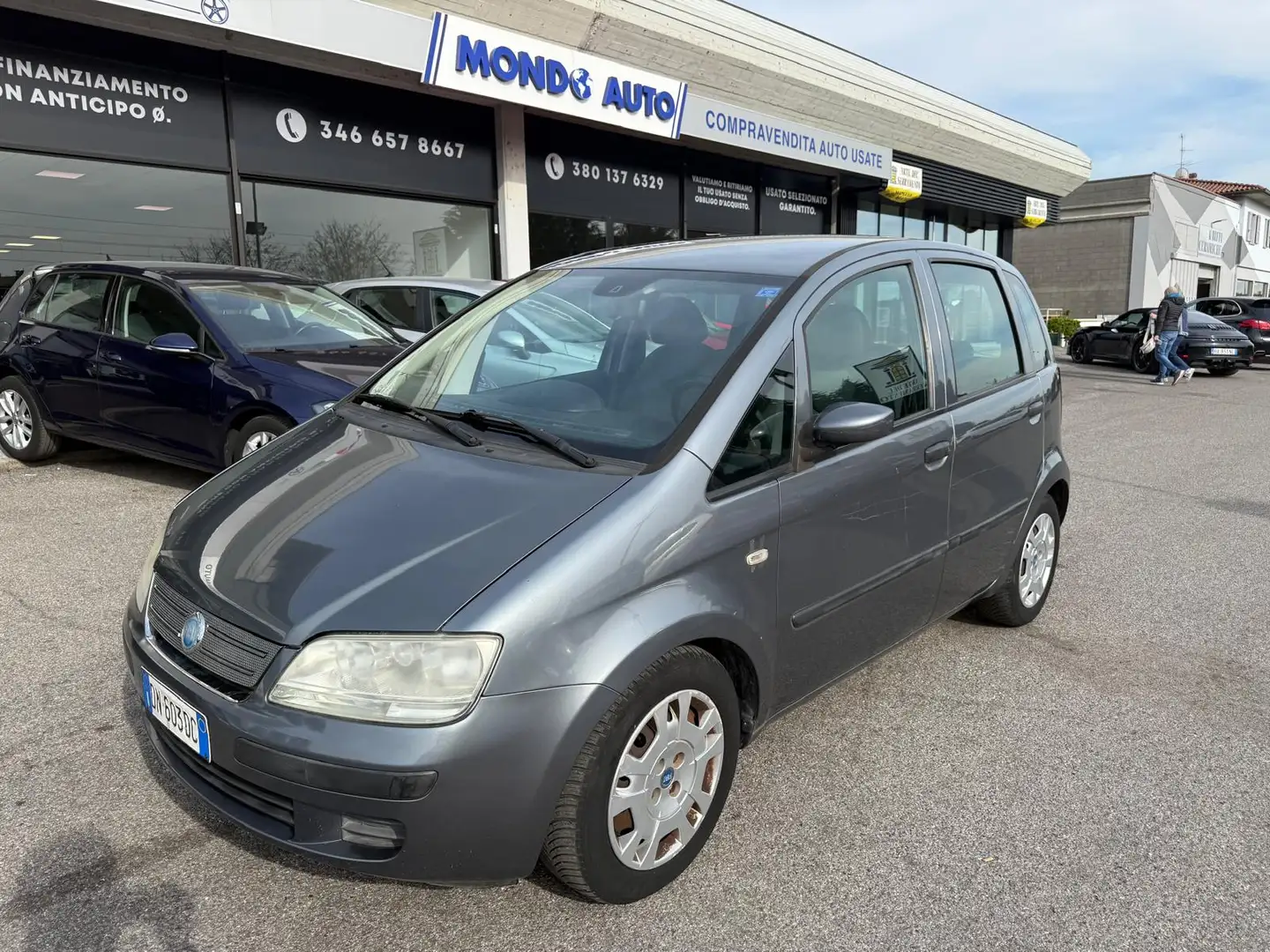 Fiat Idea 1.2 16v Black Label *NEOPATENTATI* Gris - 1