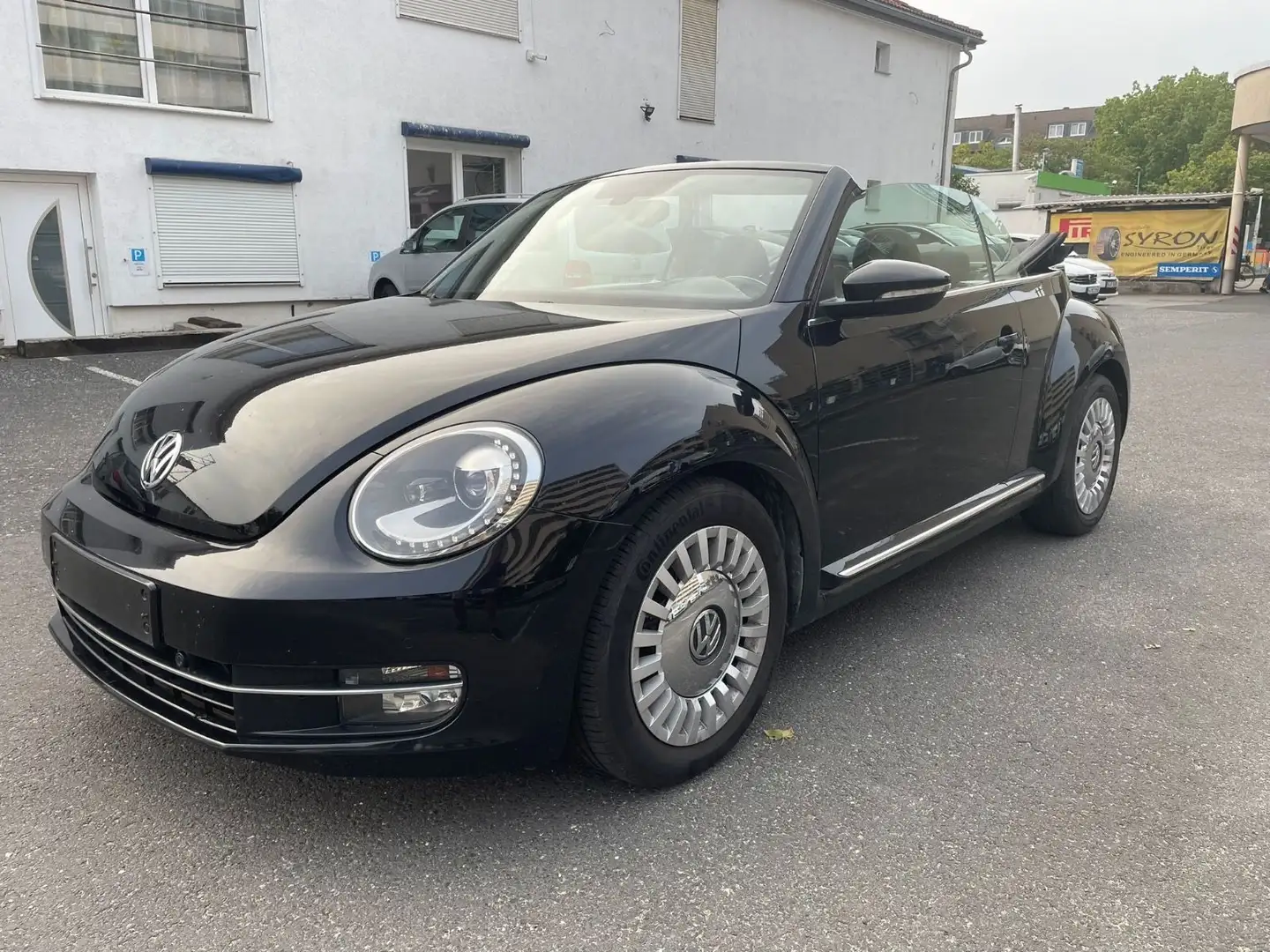 Volkswagen Beetle Cabriolet Design BMT 2.0TDI Navi Xenon Schwarz - 1
