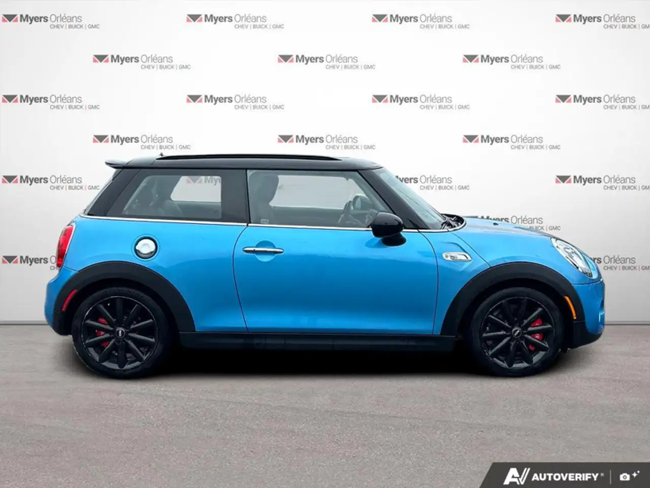 MINI 3 Door снимка MINI 3 Door