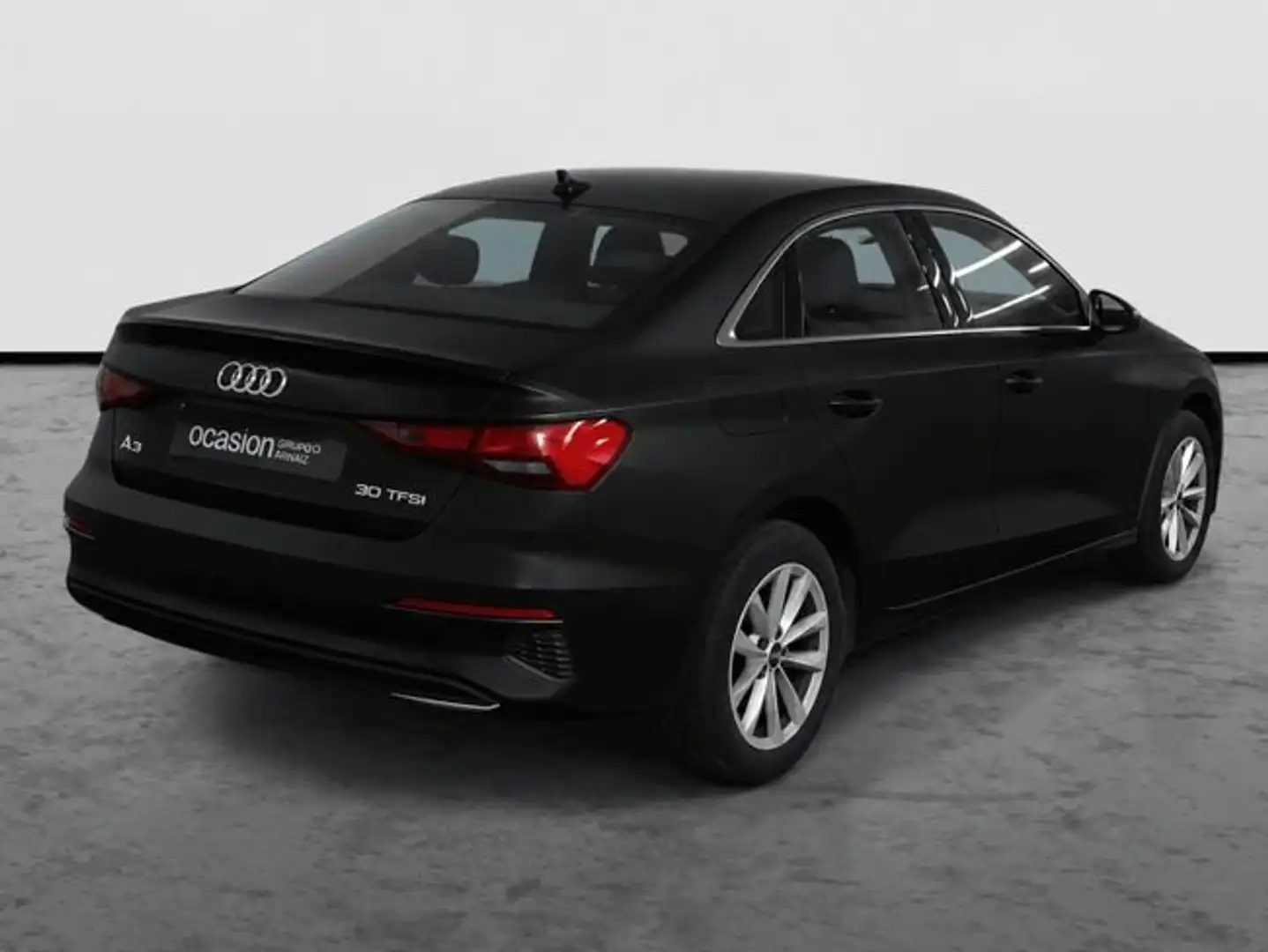 Audi A3 Sedán 30 TFSI S line Negro - 2