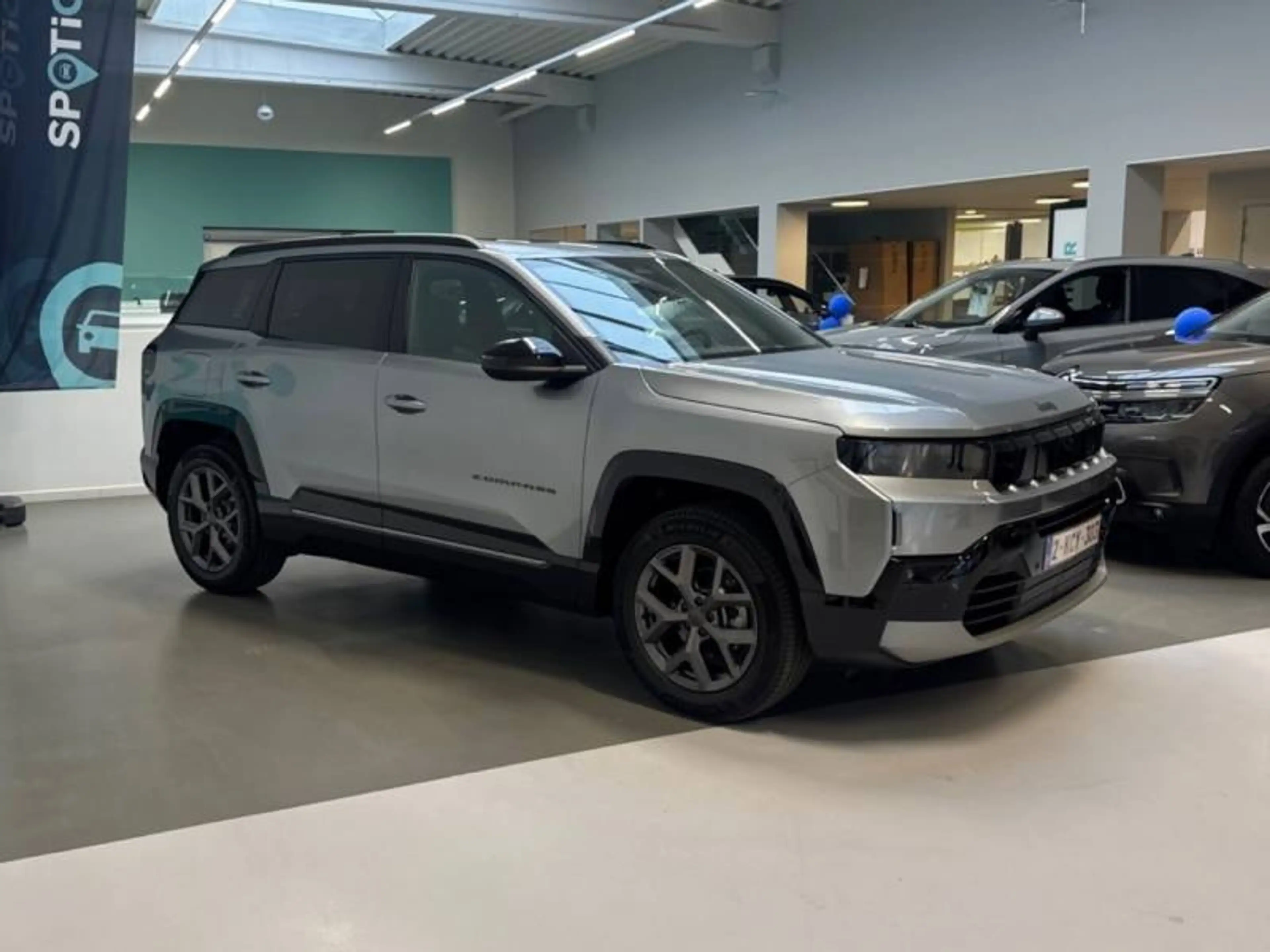 Jeep Compass 3 1.2 E-HYBRID 145hp DCT6 First Edition — photo 4