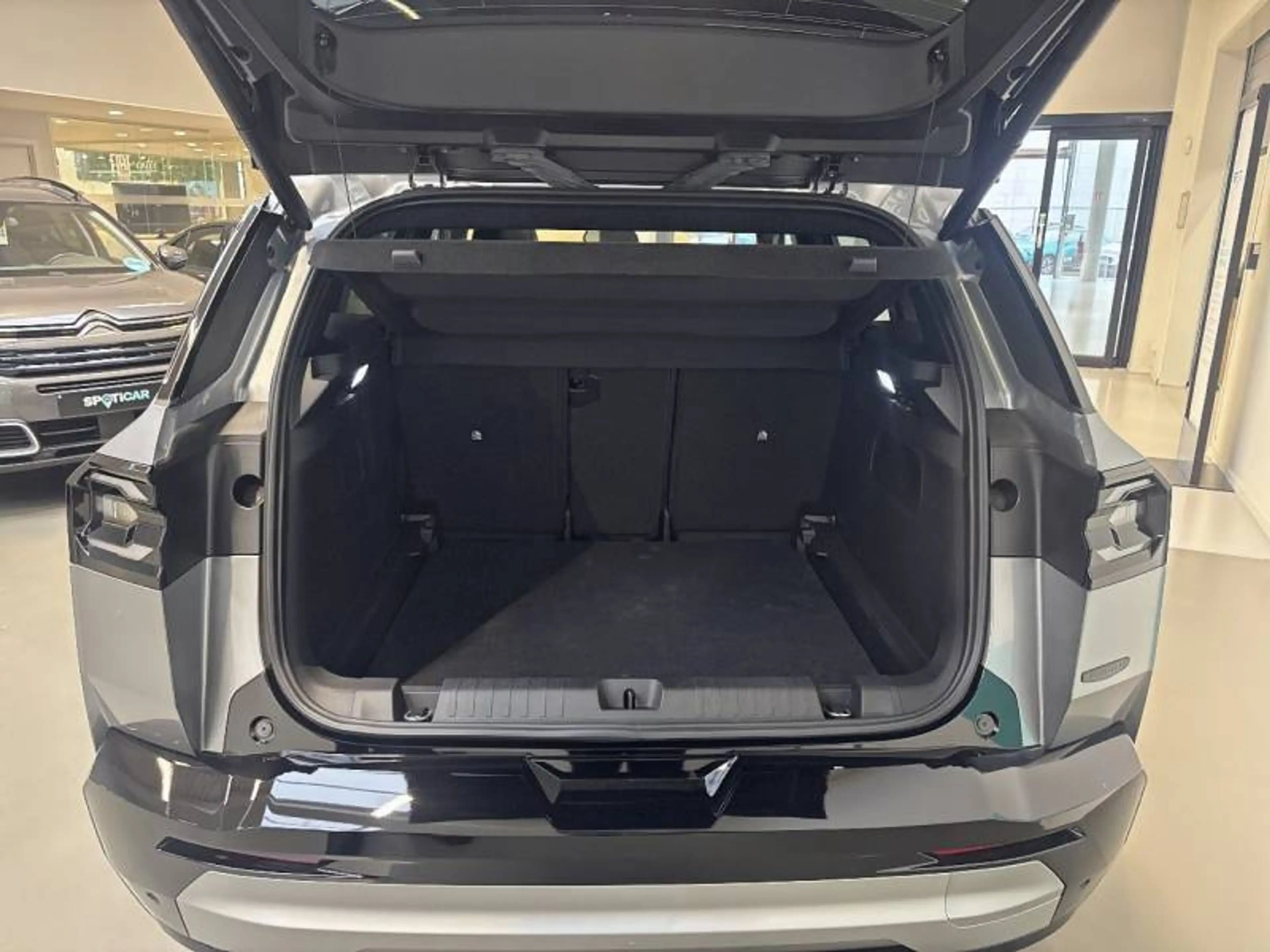 Jeep Compass 3 1.2 E-HYBRID 145hp DCT6 First Edition — photo 6