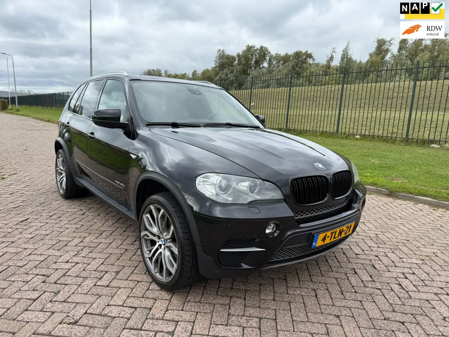 BMW X5 XDrive40d High Executive Gereviseerde motor! Zwart - 1