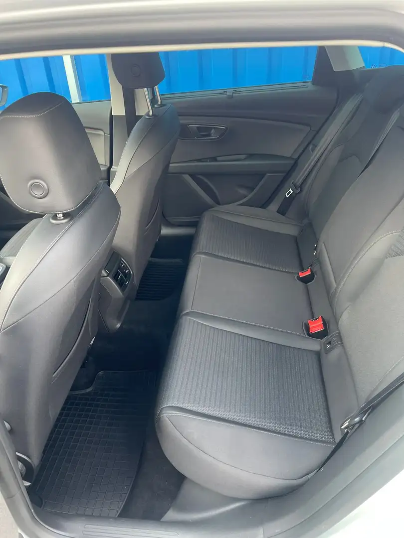 SEAT Leon Xcellence 1,6 TDI Weiß - 2