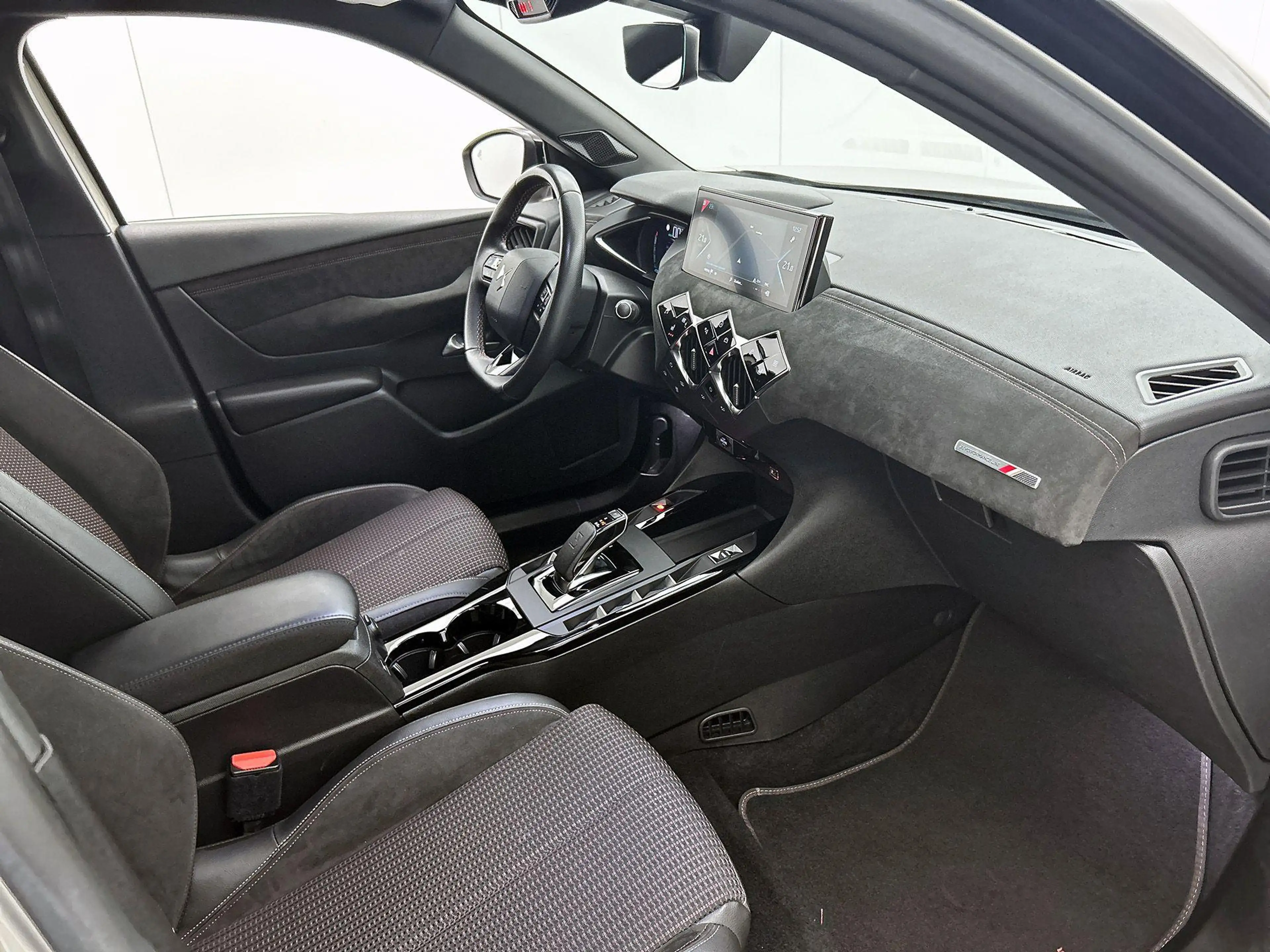 DS Automobiles DS 3 Crossback 136pk E-Tense Performance Line 50 kWh Automaat | 1 — photo 12