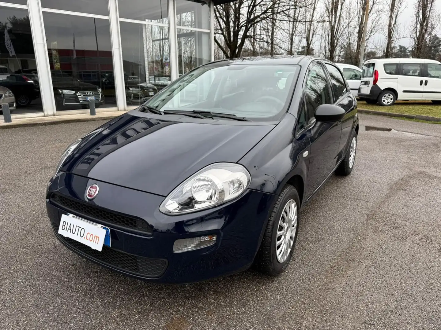 Fiat Punto 1.4 Easypower 5 porte Street GPL Azul - 2