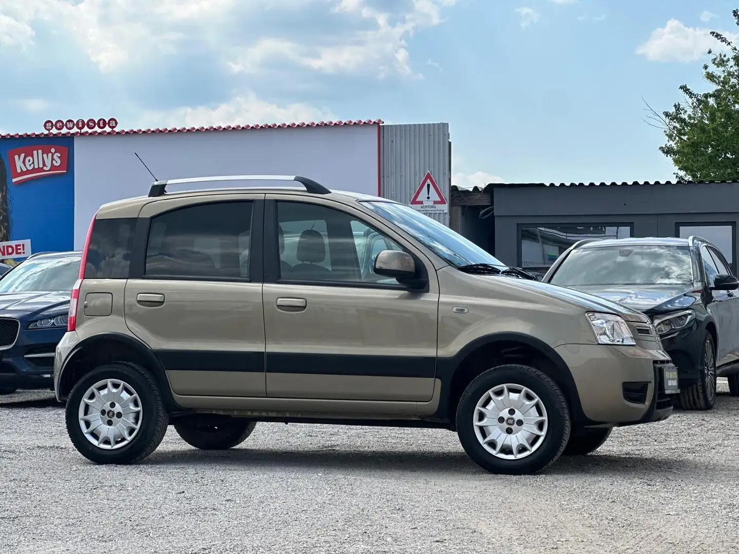 Fiat Panda 1.2 Climbing 4X4 *1-Besitz*Wenig KM*Finanzierung* Beige - 1