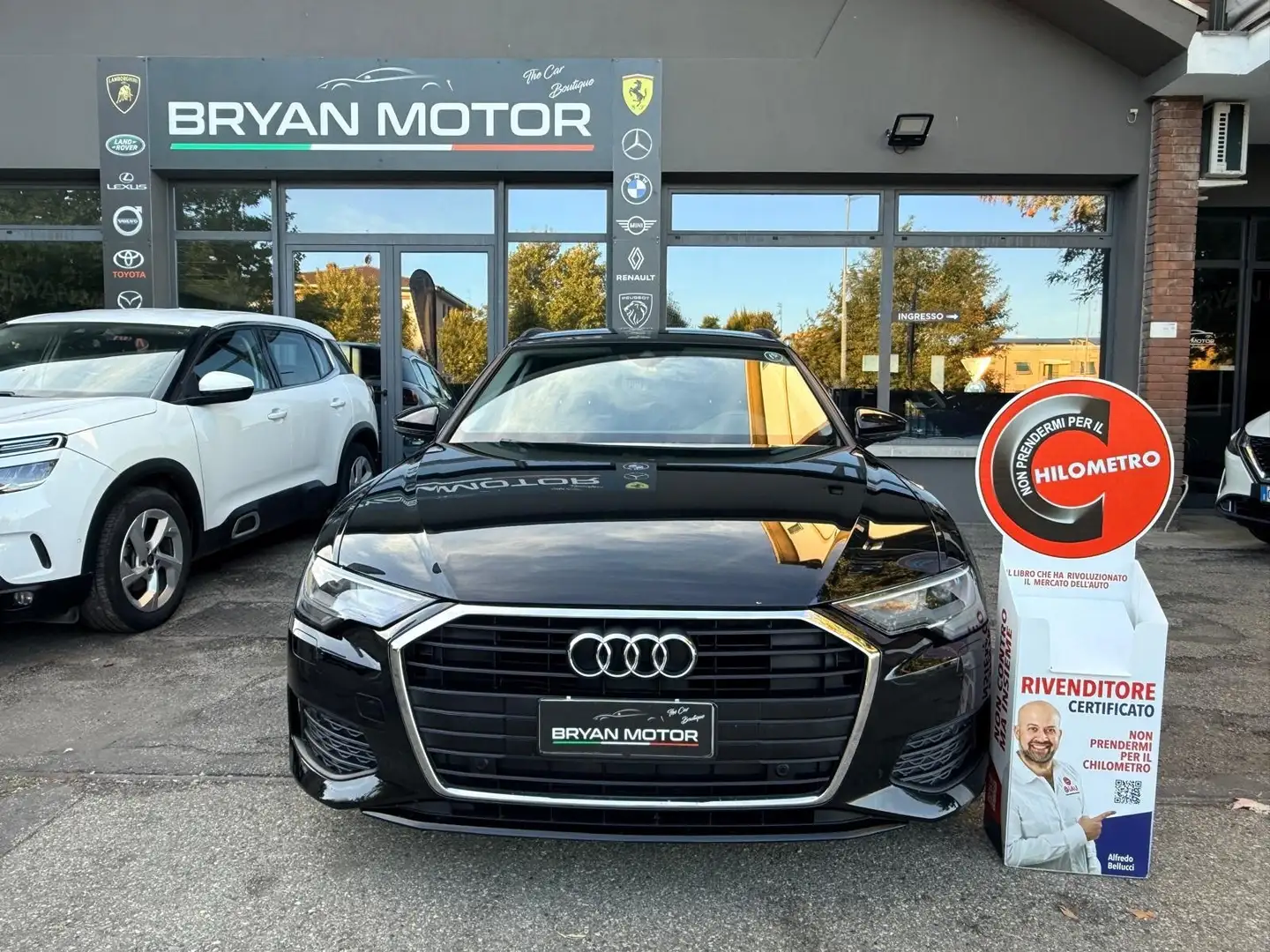 Audi A6 A6 Avant 35 2.0 TDI S tronic Business Design Zwart - 2