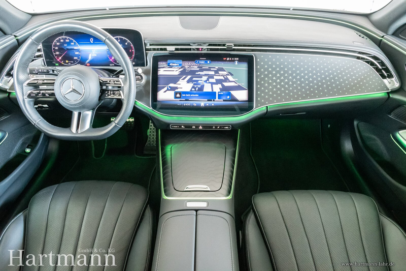 Mercedes-Benz E 220 E 220 d T AMG Night Panorama Leder AHK KeyGo 360 — photo 8