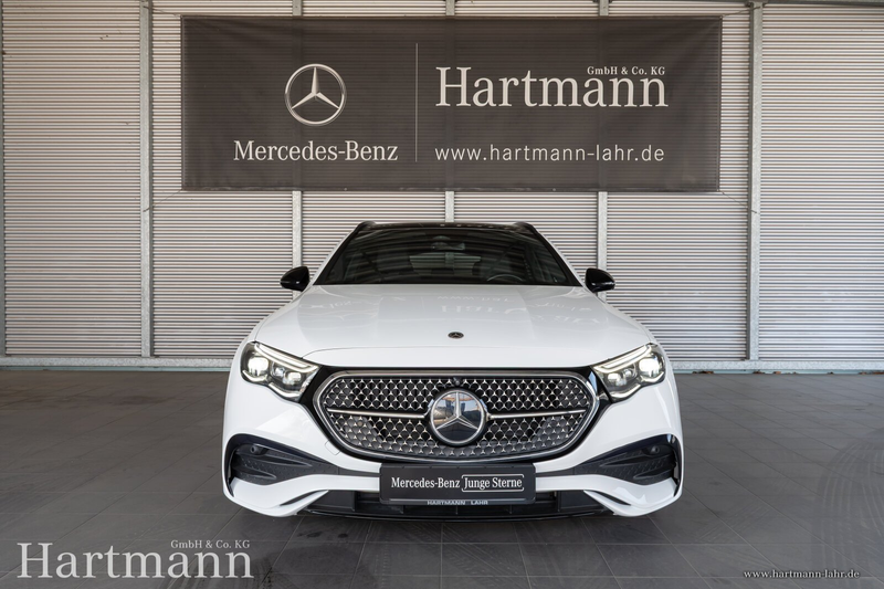 Mercedes-Benz E 220 E 220 d T AMG Night Panorama Leder AHK KeyGo 360 — photo 3