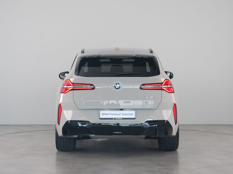 BMW X3 30e xDrive — photo 12