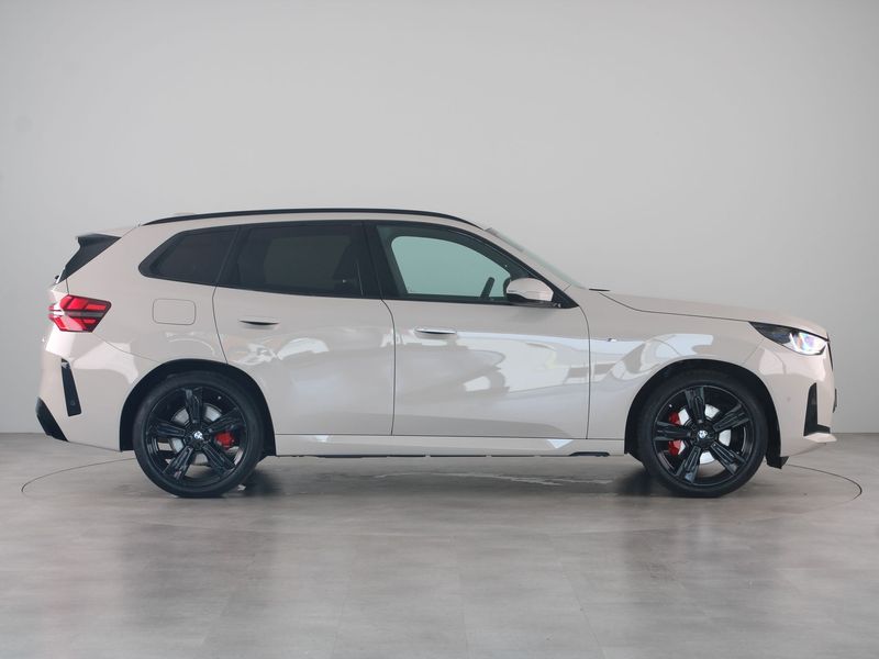 BMW X3 30e xDrive — photo 10