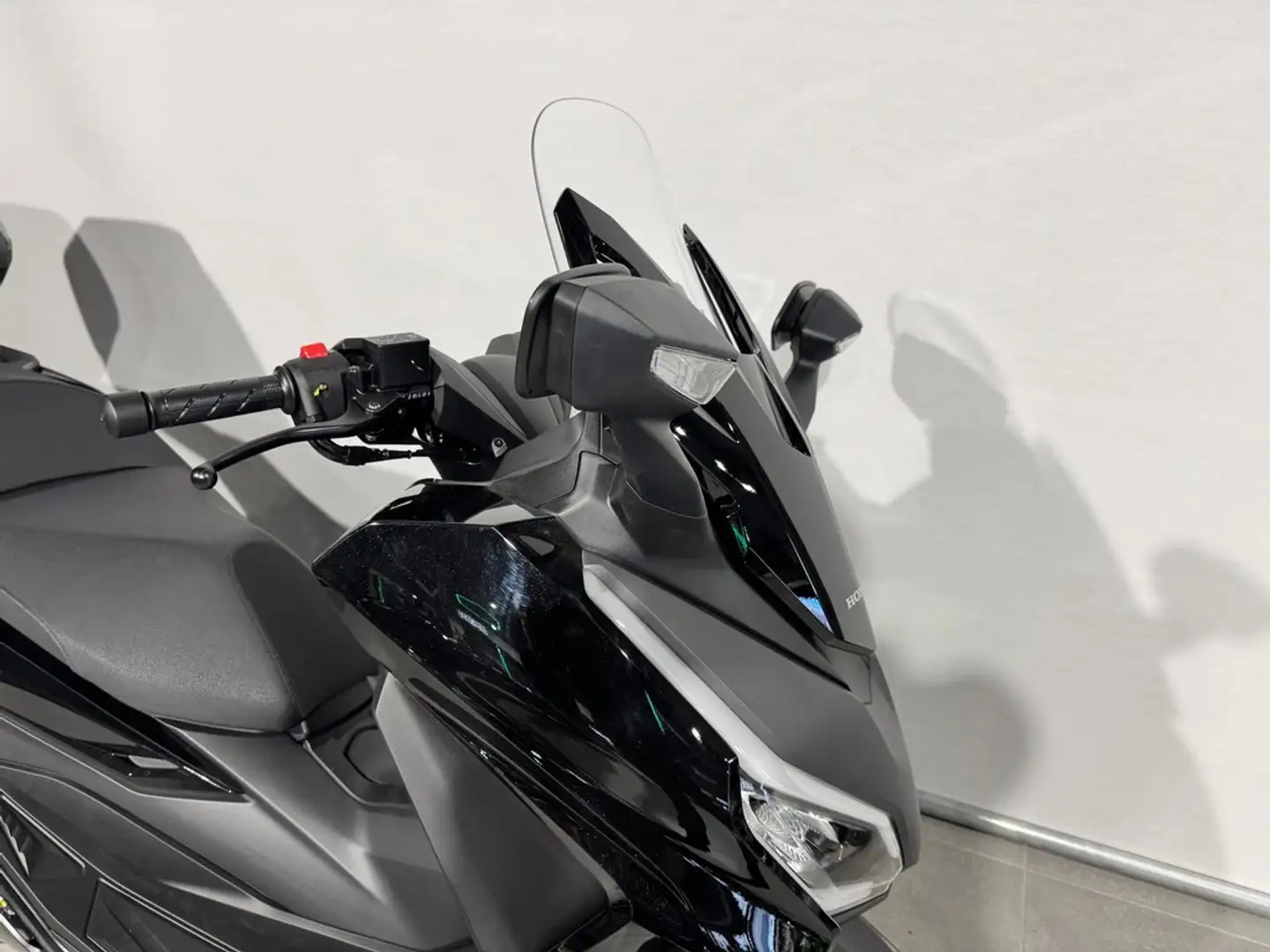 Honda Forza 350 Zwart - 2