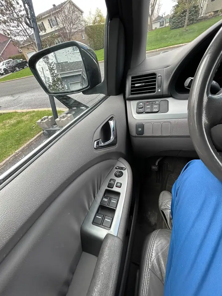 Honda Odyssey снимка Honda Odyssey