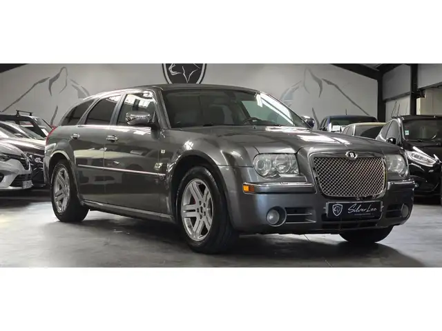 Chrysler 300C TOURING 2.7 V6 193 BVA / 2 JEUX DE JANTES