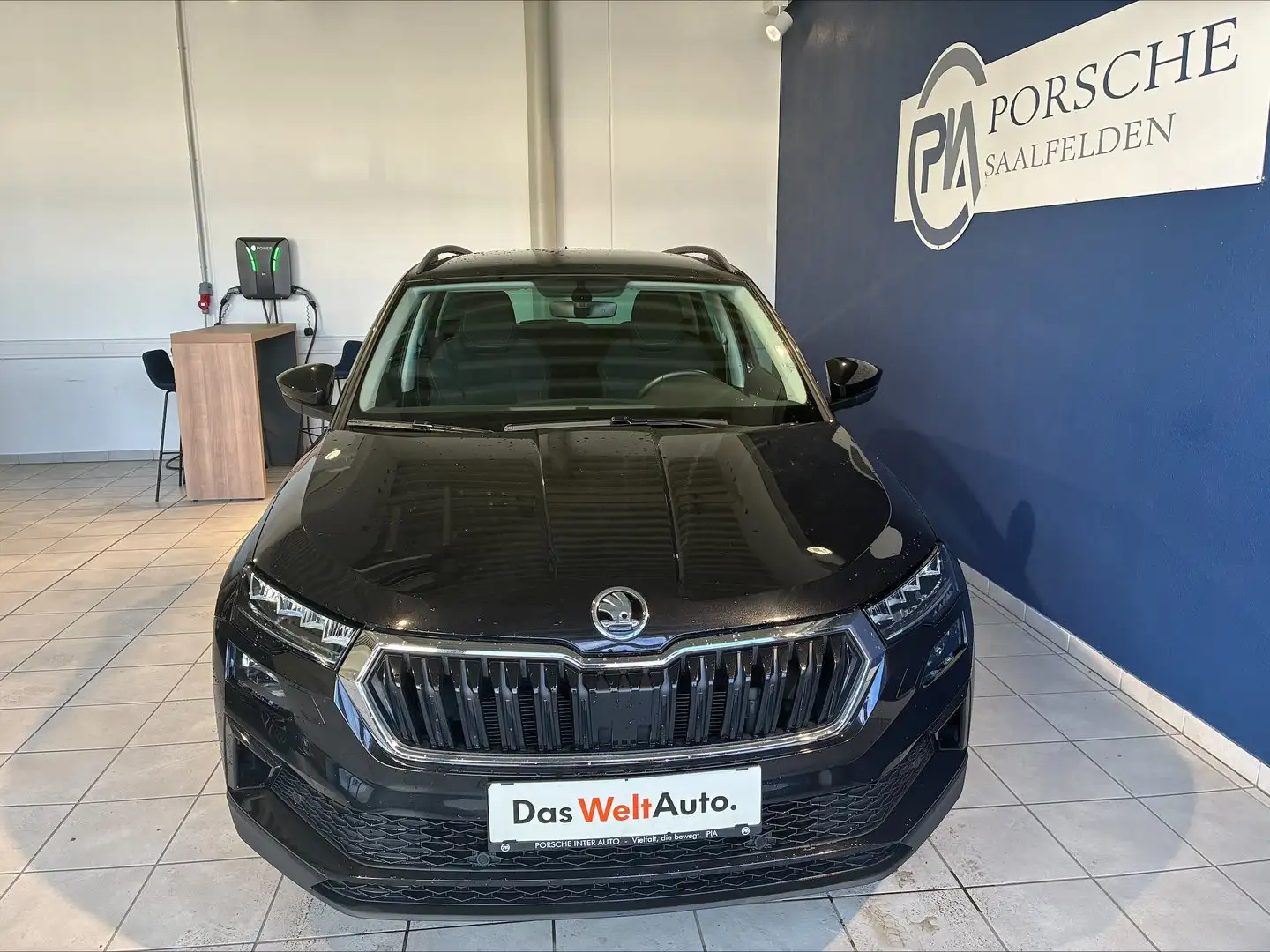 Skoda Karoq Ambition TSI Schwarz - 2
