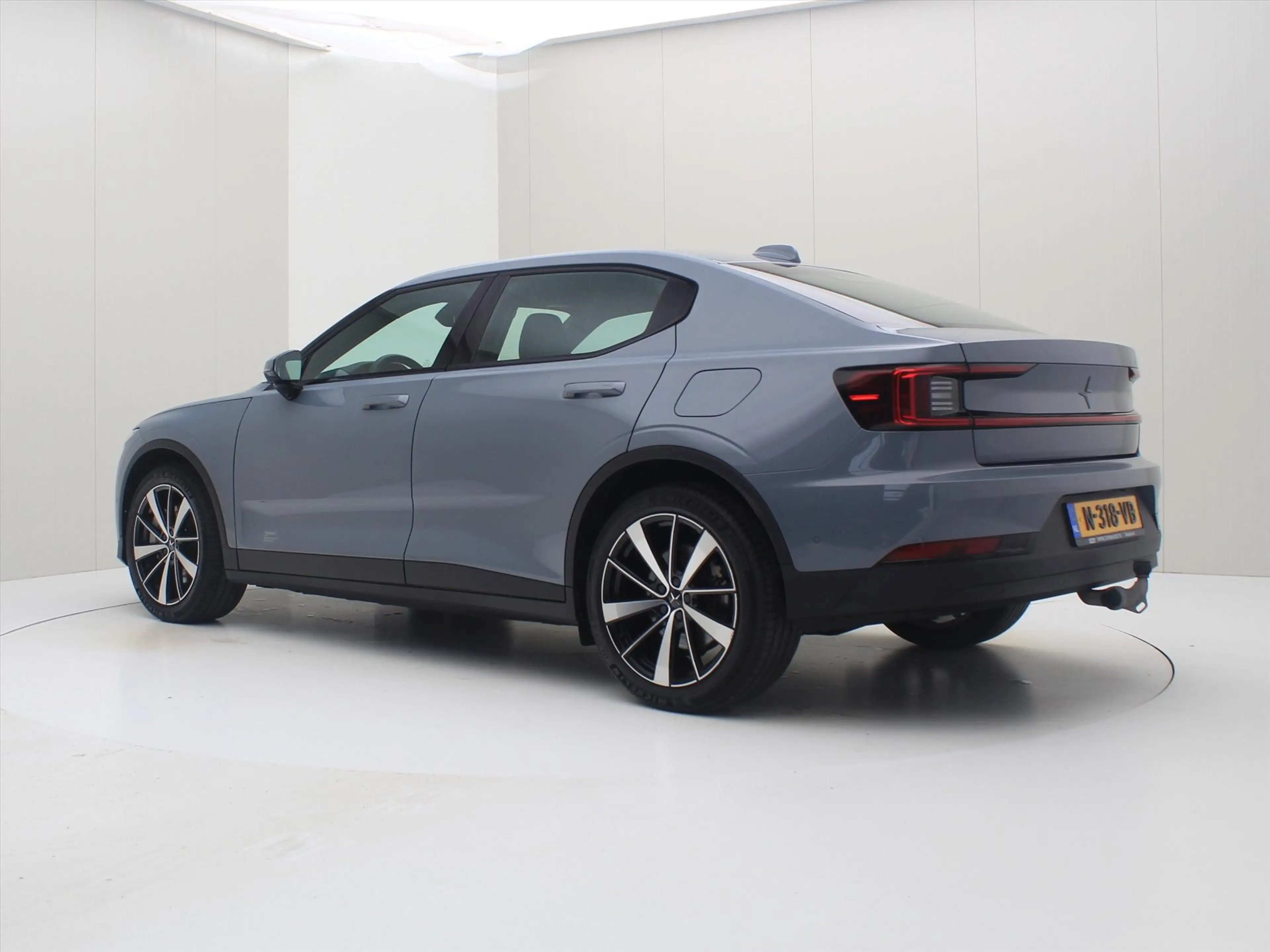 Polestar 2 Standard Range Single Motor 224PK 94.1% SoH [ TREK — photo 3