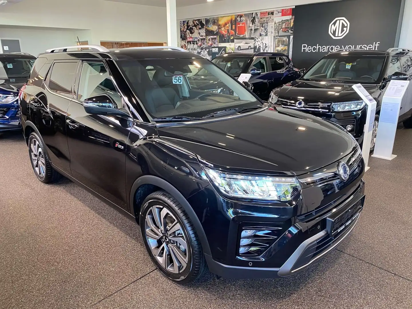 SsangYong Tivoli Grand 1.5 T-GDI 2WD Sapphire *Automaat*NIEUW* Negro - 1