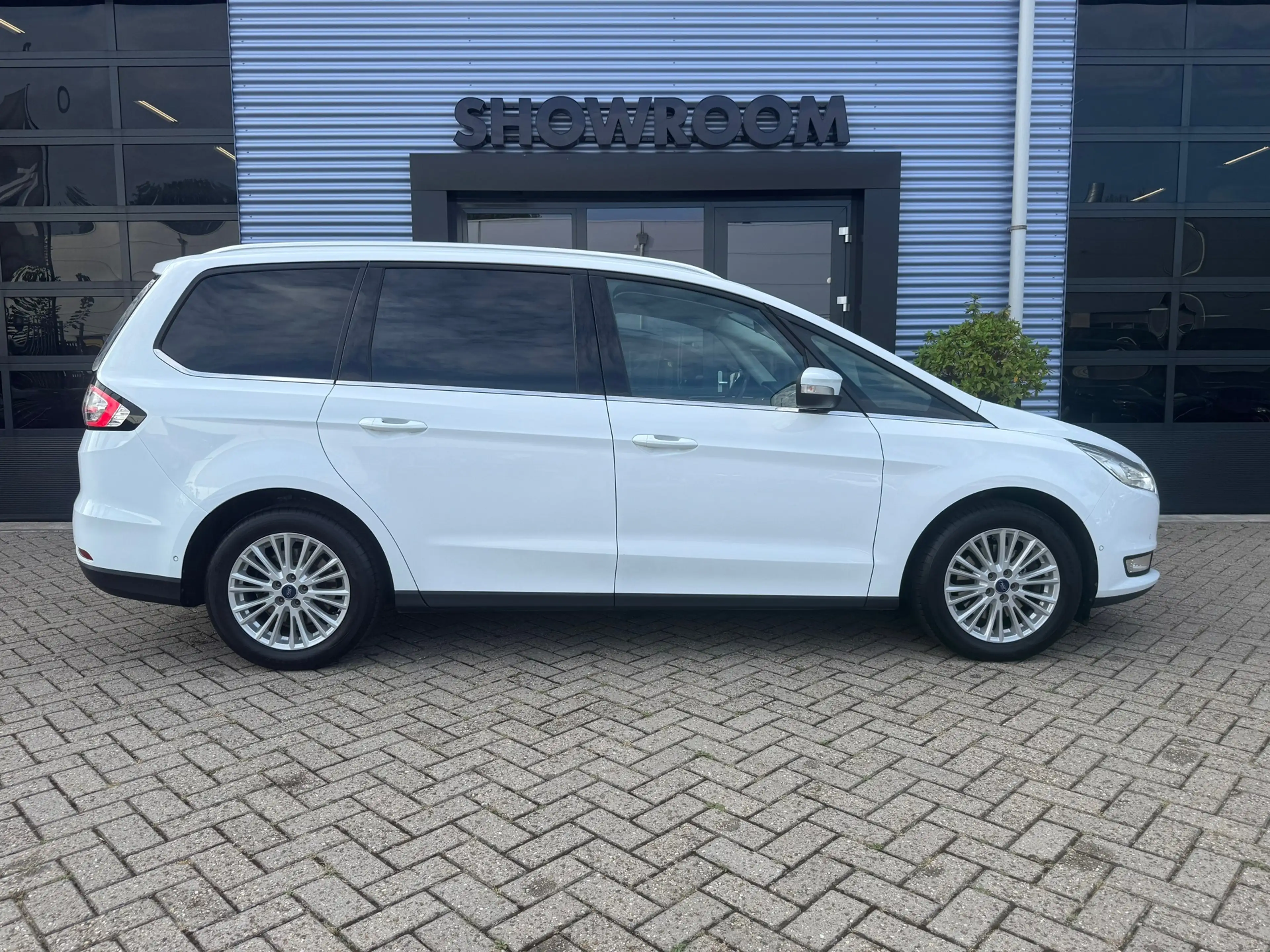 Ford Galaxy 1.5 Titanium| 7 Persoons|PDC|Navi|Cruise|Applecarp — photo 11
