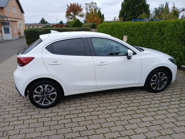 Imagine Mazda 2 SKYACTIV-G 75 KIZOKU