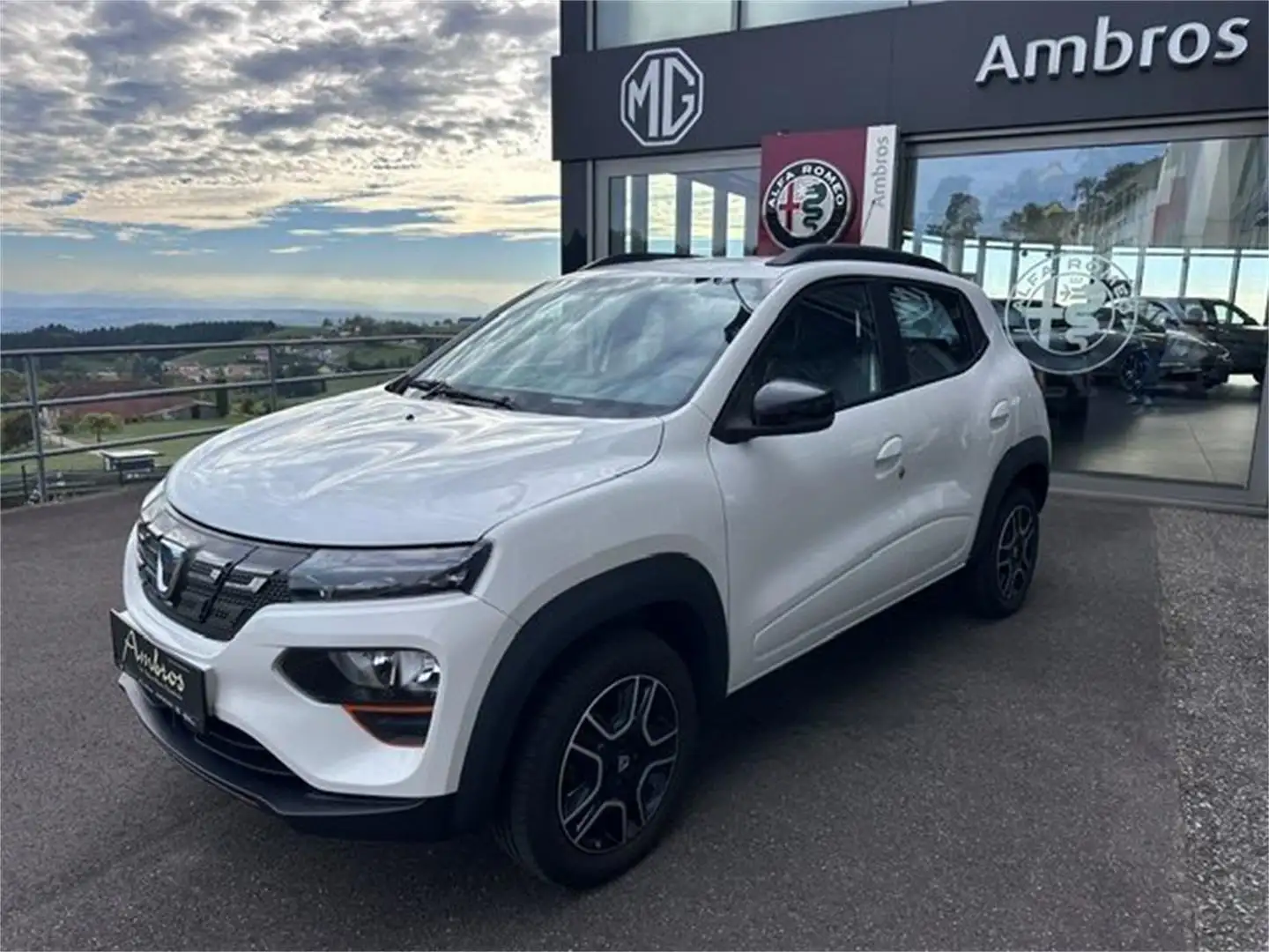 Dacia Spring Comfort Plus Weiß - 1