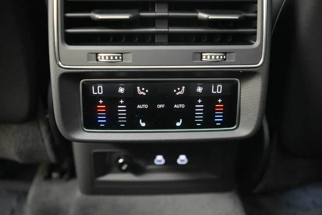 Audi Q7 снимка Audi Q7