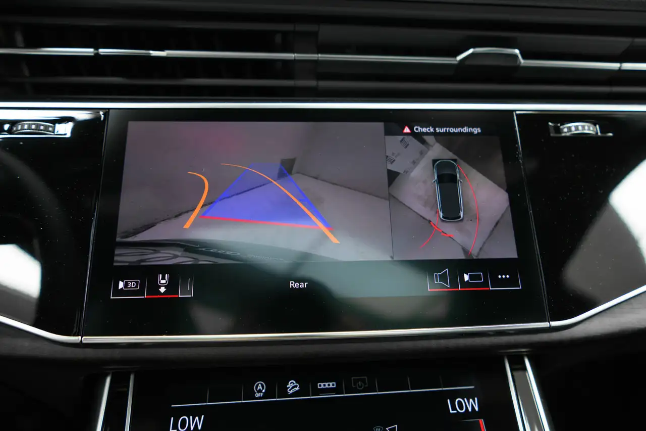 Audi Q7 снимка Audi Q7